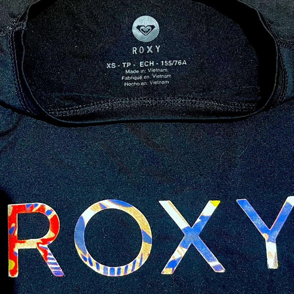 Roxy Rash Guard - Picture 2 of 3
